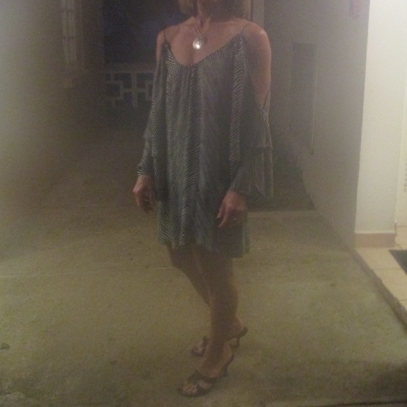 Parker Dresses & Skirts - Parker Cold-Shoulder 100% Silk Mini Dress XS Black/White